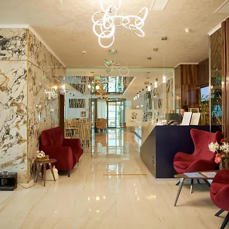 Stavros Hotel Mamaja